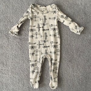 Kate Quinn Airplane footie pajamas size 0-3